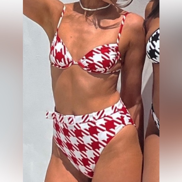 {WeWoreWhat} Houndstooth Cherry Red White Bikini SET Size Medium - Picture 2 of 4
